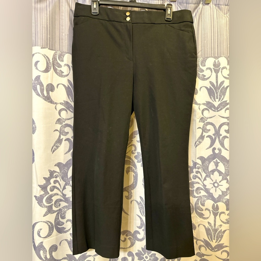 EUC Chico's Black Cropped‎ Pants with Gold Button Accent Size 10